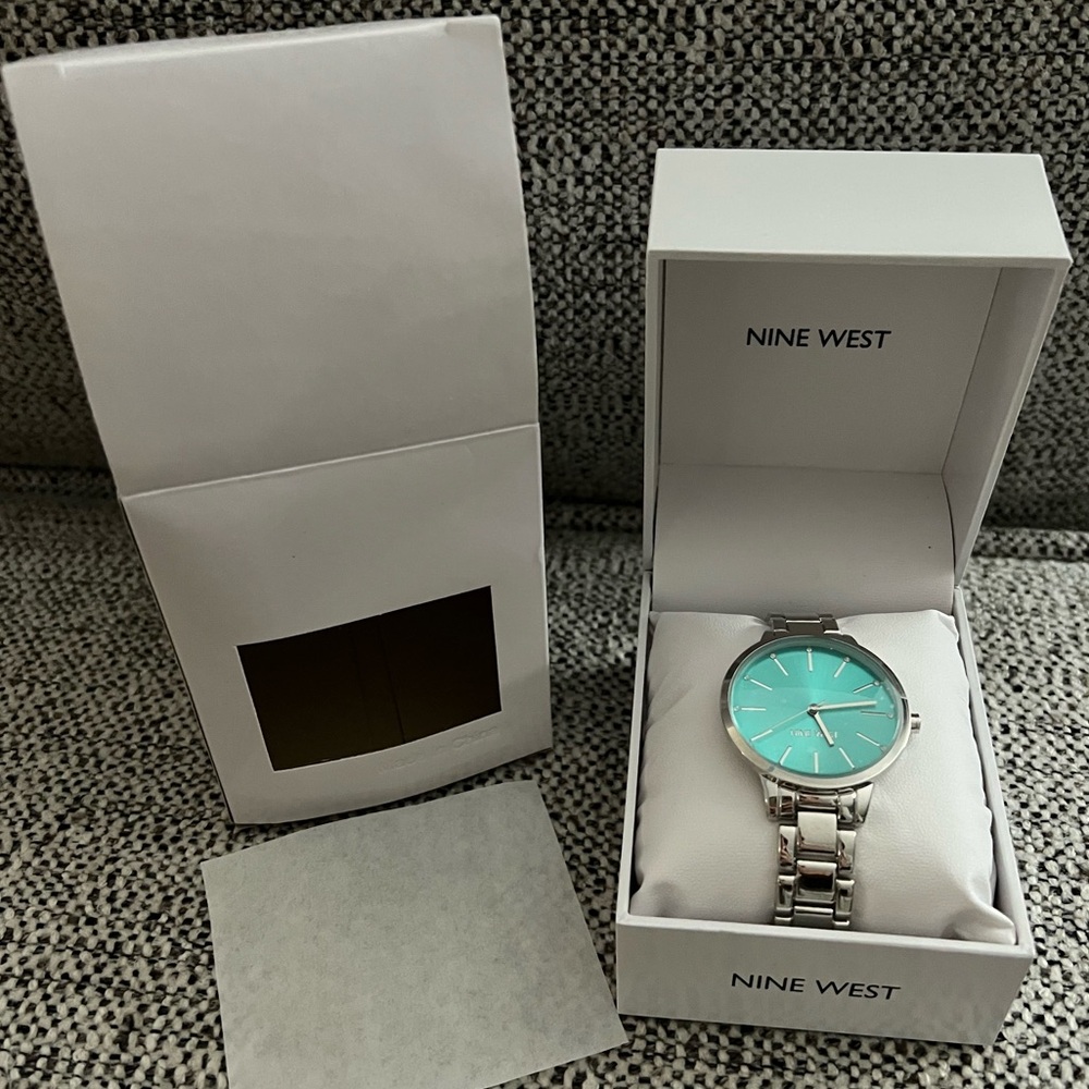 Nine West Women's 36 Millimeter Silver and Blue Metal Link Bracelet Watch NEW